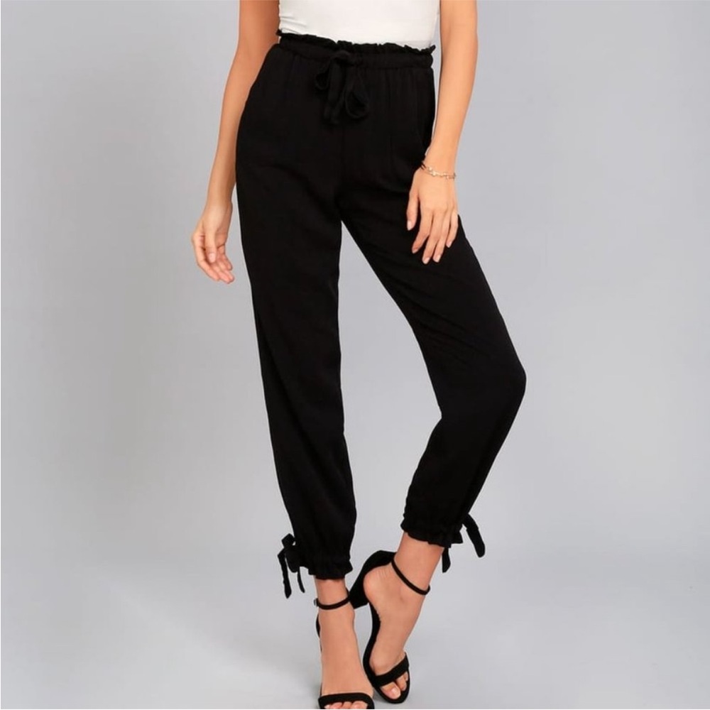 ❤️Lulus Elegant Tie Ankle pants in black